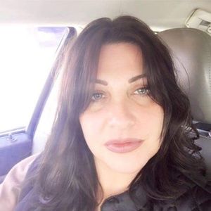 Meet your Posher, Avonne